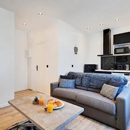 Aux Portes De Paris Apartment
